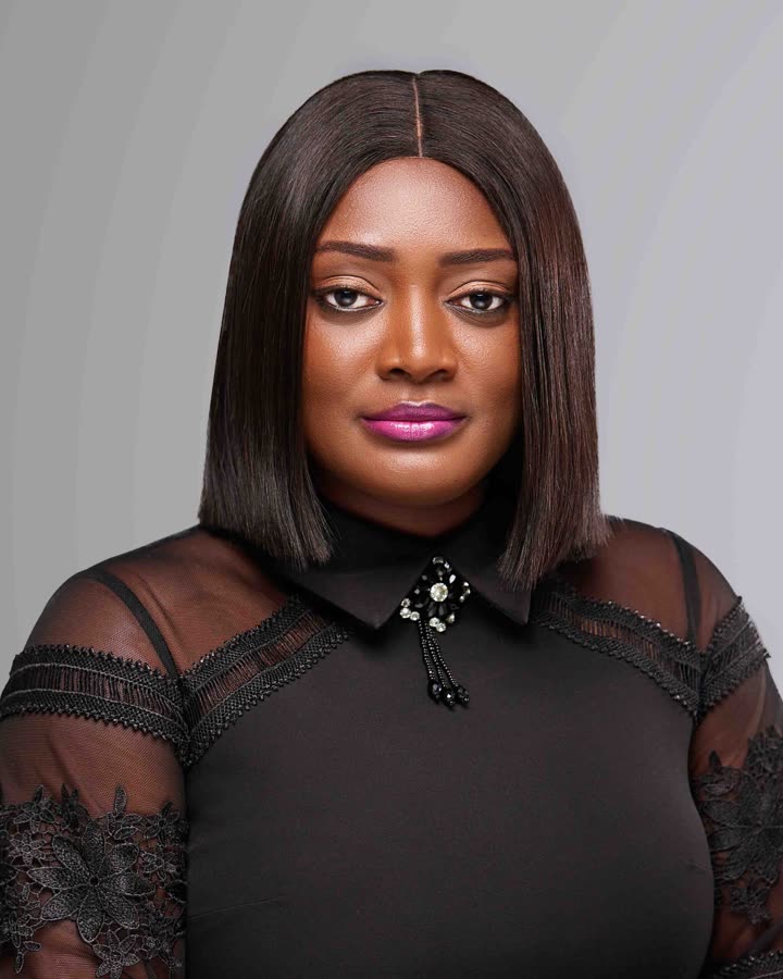Ayoola Olusunmbola